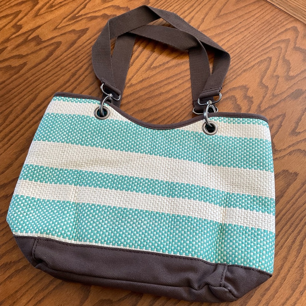 NIP Thirty-one Retired Canvas Woven Straw
Check Crew Bag